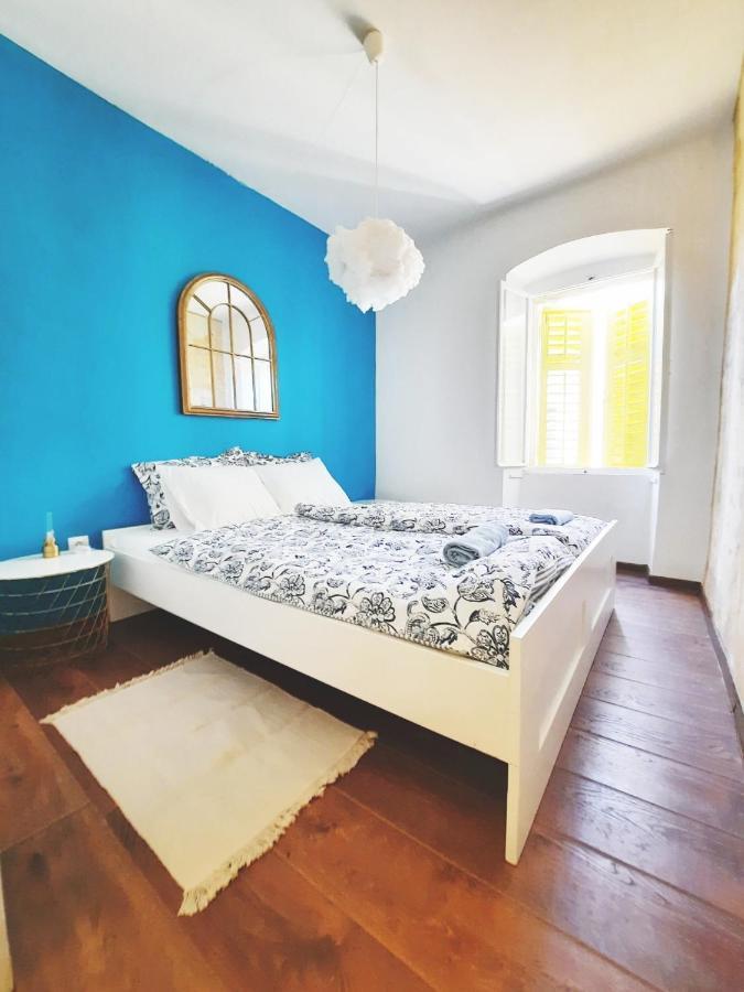 Oh La La Apartment Old Town Rovinj Kültér fotó